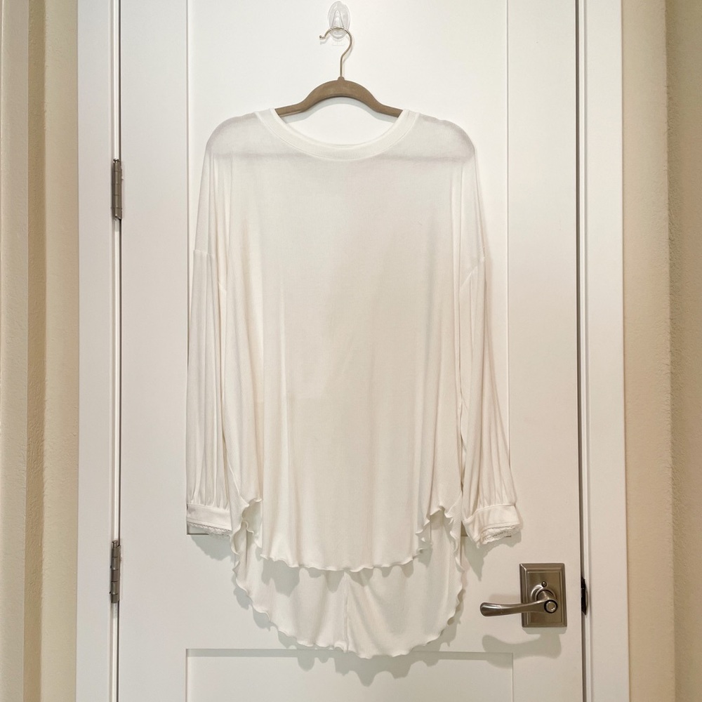 Free People white tunic 🤍